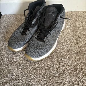 Jordan ‘Ultra fly’ Gray and Black Patterned Sneakers